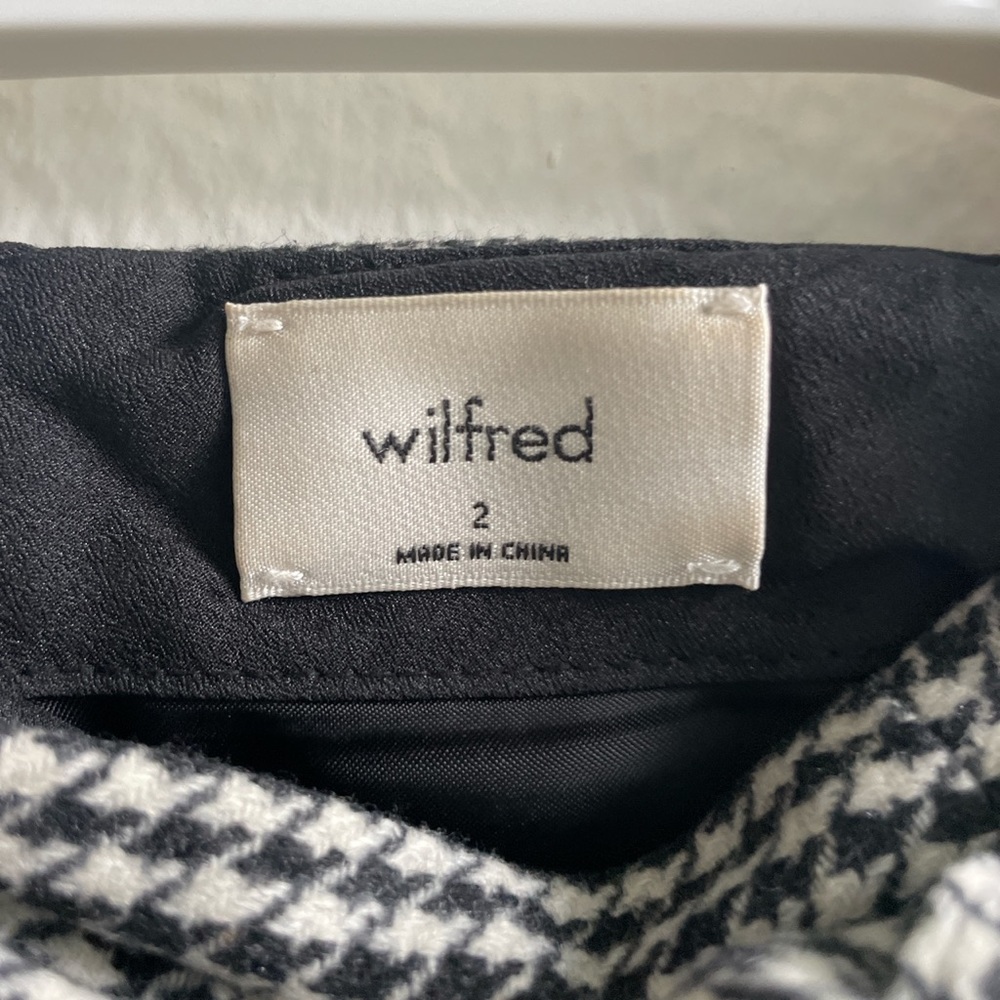 Wool Skirt In Houndstooth Pattern - image 7